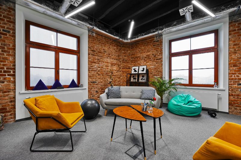 Kupić czy wynająć biuro?