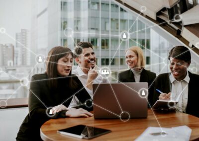 Networking – co to jest? Jak zacząć i czy się opłaca?